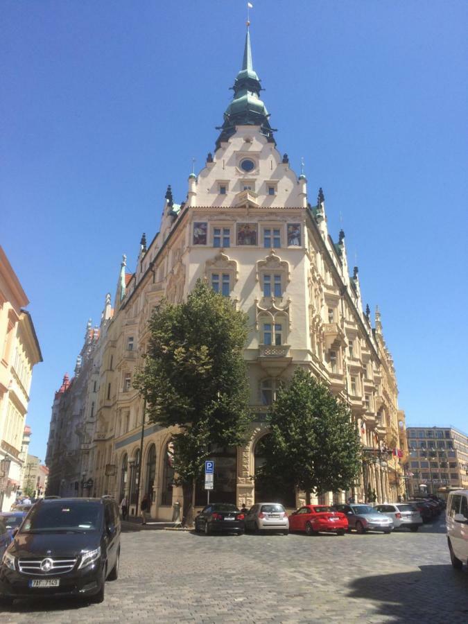 Отель Heart Of Прага Экстерьер фото